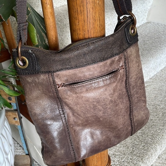 The Sak Genuine Leather Crossbody Bag Beautiful Brown - Picture 5 of 16